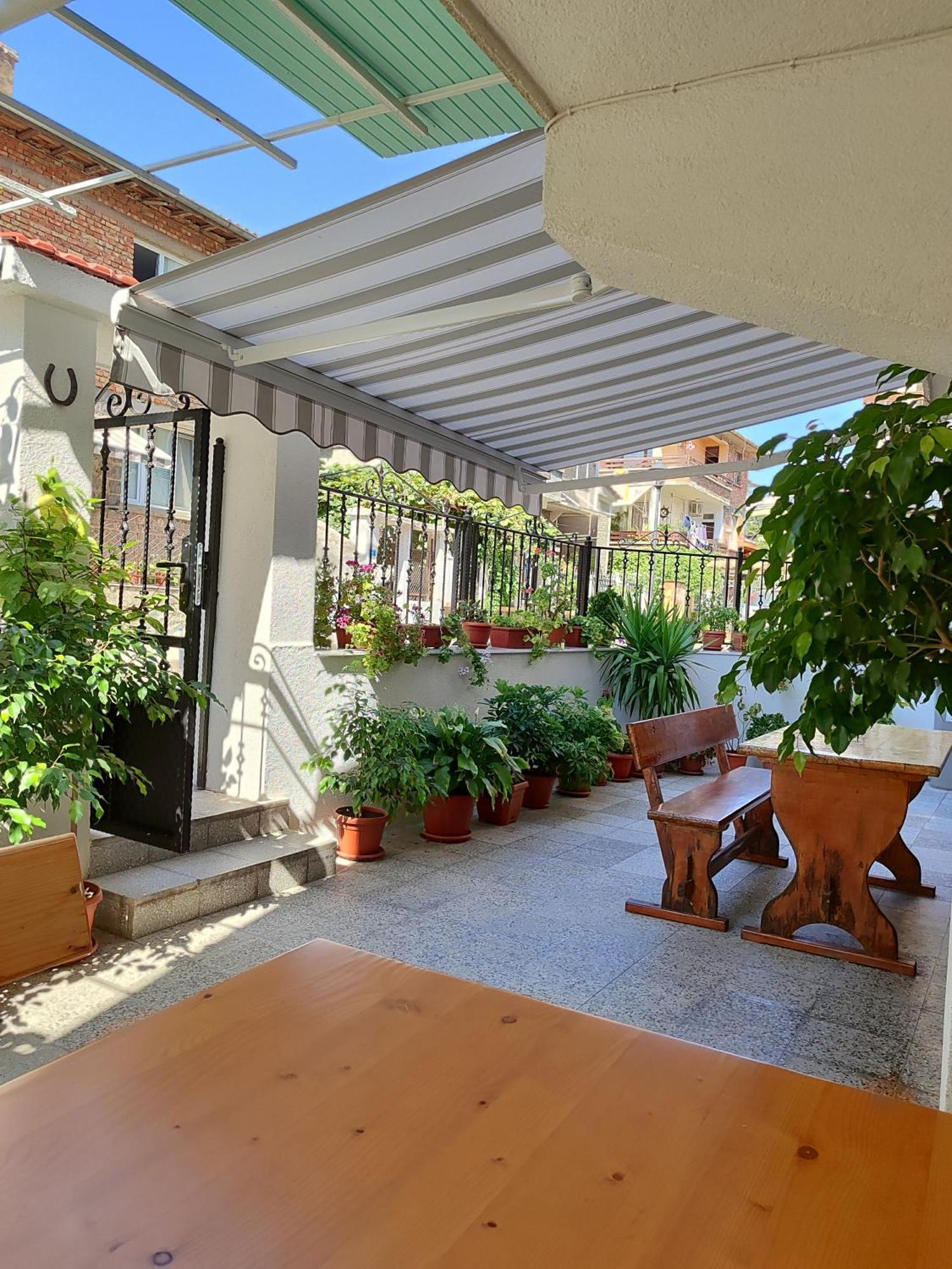 Milchevi Guesthouse Sozopol Exterior photo